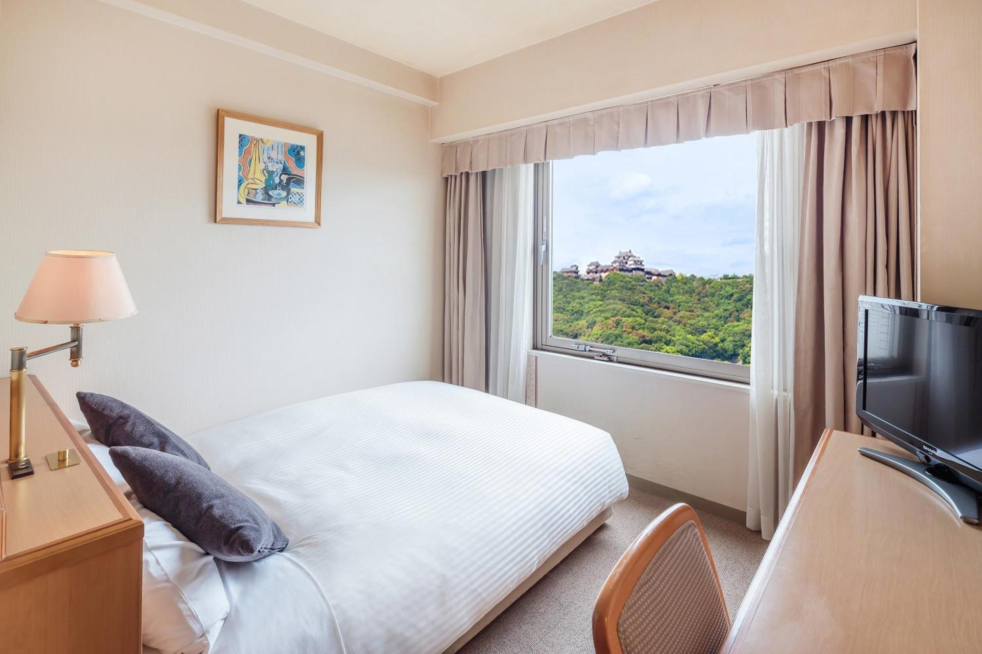 Hotel Mystays Matsuyama Мацуяма Екстериор снимка