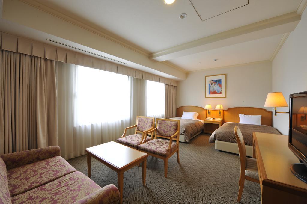 Hotel Mystays Matsuyama Мацуяма Екстериор снимка